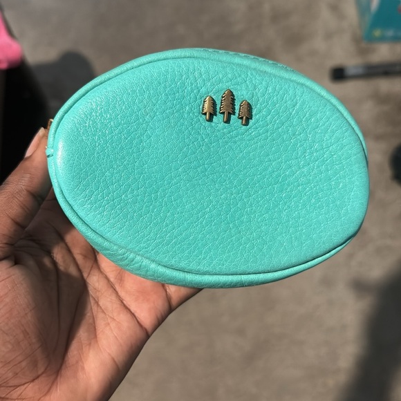 Large Bucket Bag in West Palm Beach with matching wallet - Picture 12 of 15